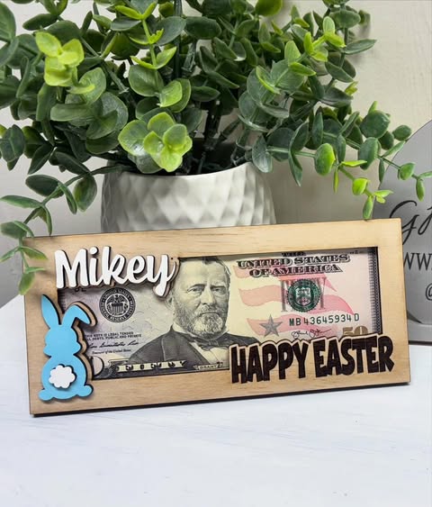 Easter Money Holder