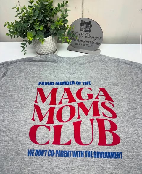 MAGA Mom Club T-Shirt